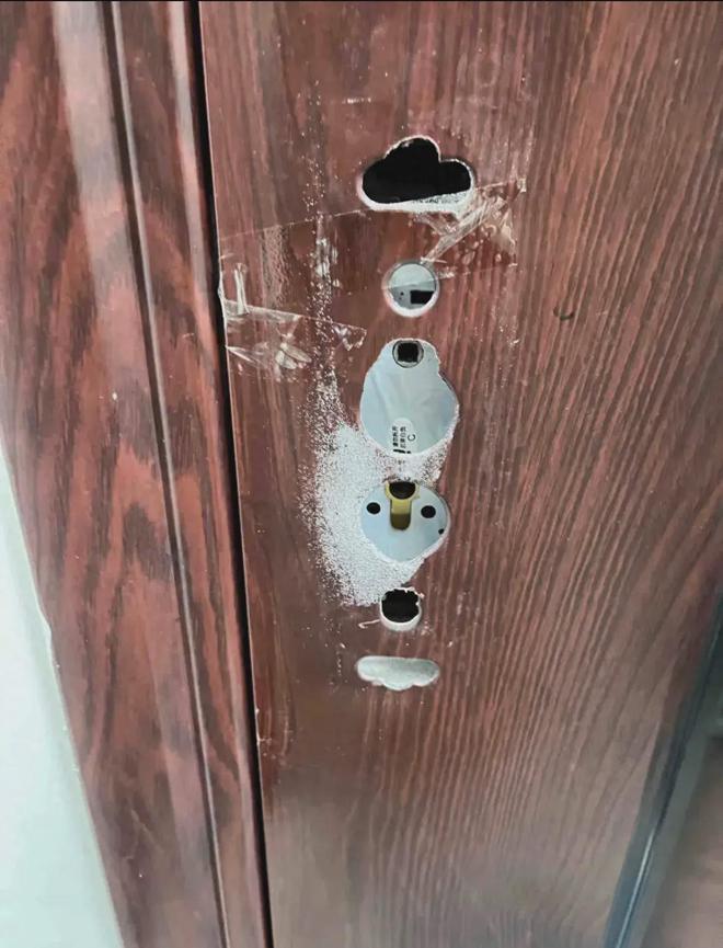 跟风买了指纹锁用了2年坚持换回普通门锁这4个缺点太让人崩溃