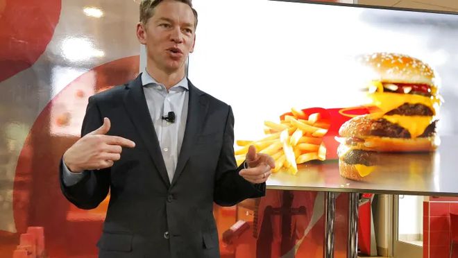 连锁餐饮巨头陷“价格战”麦当劳股价下跌超10%恐引财务危机(图2)