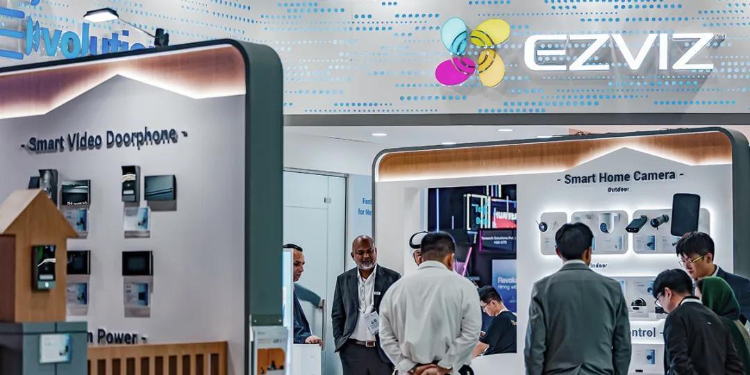 萤石网络亮相GITEX Global 2024AI+智能家居引领未来