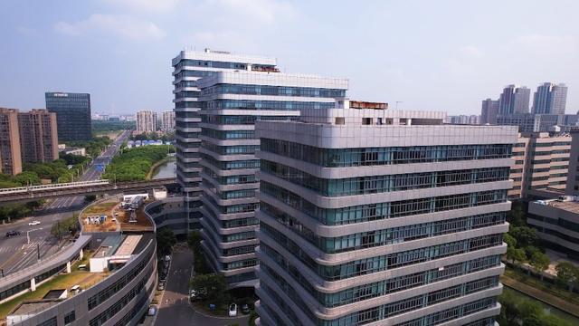 推进“15分钟社区生活圈”建设、完善交通配套……“我爱我嘉”2024民生系列访谈聚焦菊园新区打造“科技菊园、品质”(图2)