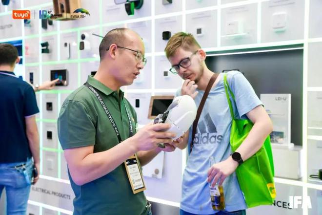 涂鸦智能多款AI硬科技闪耀IFA 2024引领未来生活新趋势(图8)