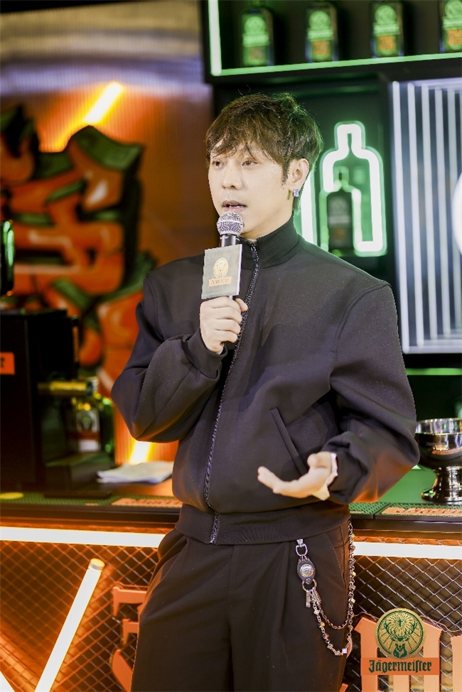 以「鹿」之名探无止境！野格x李球球中国涂鸦限定版震撼登场(图5)