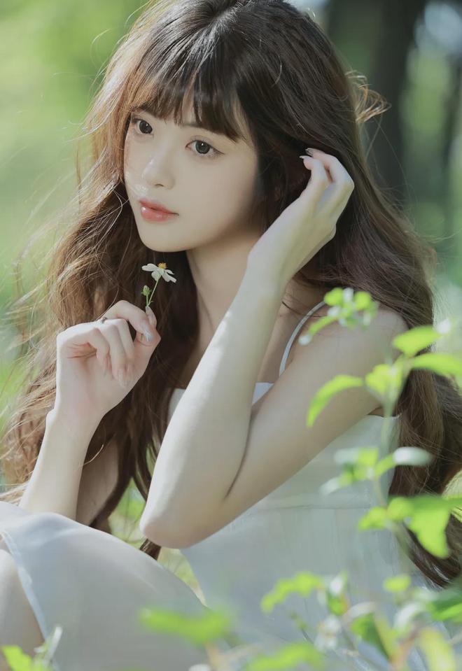 班花按在桌子上强干i - 班花按在桌子上强干i下载手机版V