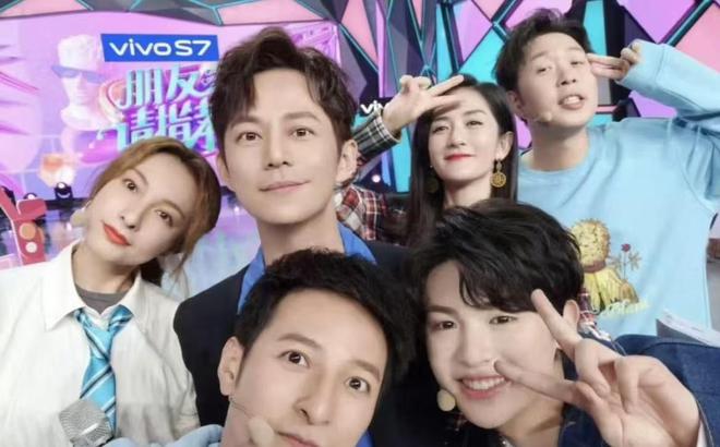 又来刀我眼泪了《大侦探》吴昕收到了何炅为她藏的房卡(图3)