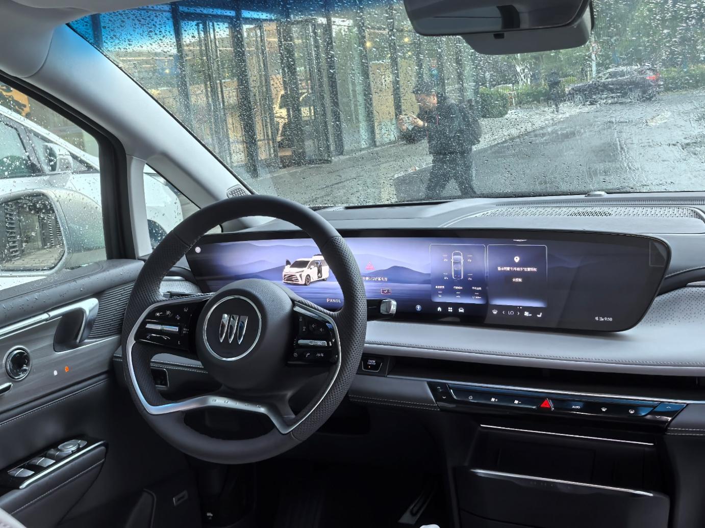 别克全新GL8陆尊售价“讲究”——2699万起(图5)