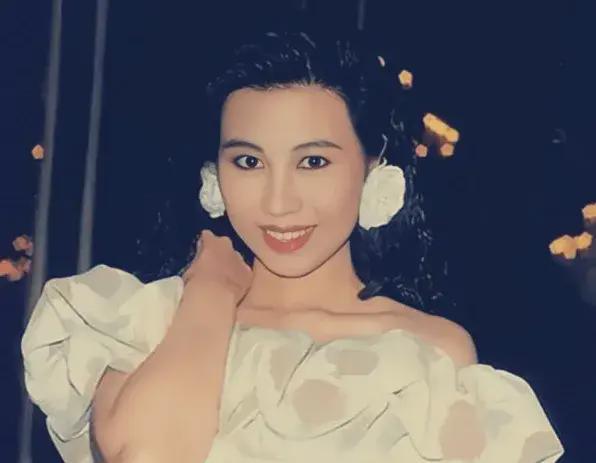 香港第一欲女被前夫曝光私生活如今怎么样了(图5)