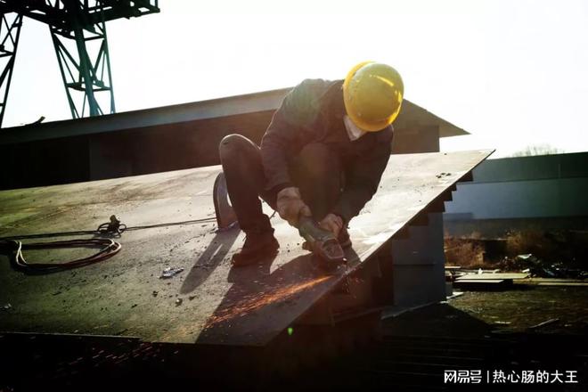 王小姐与水电维修工的爱情故事