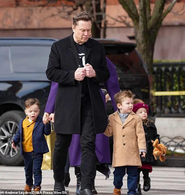 马斯克第13次当爹！“这个女生会是马斯克下一个孩子他妈”网友15个月前预言成真了