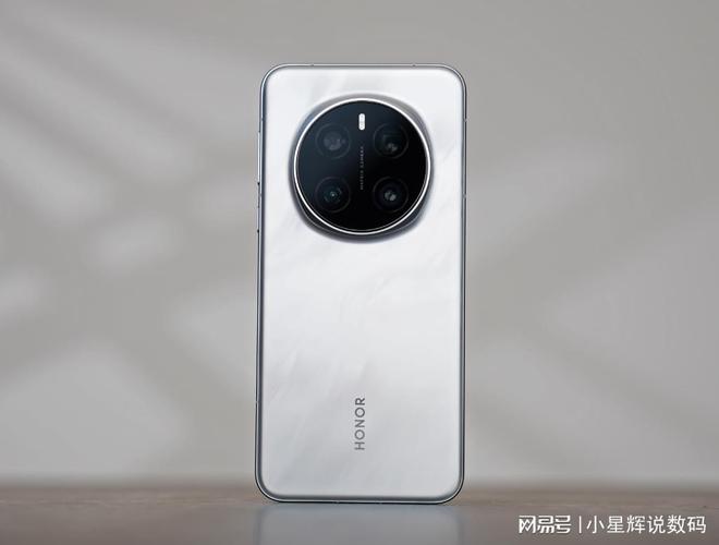 2024“最值得买”的3款高端机价格已经大跳水流畅用五年(图5)