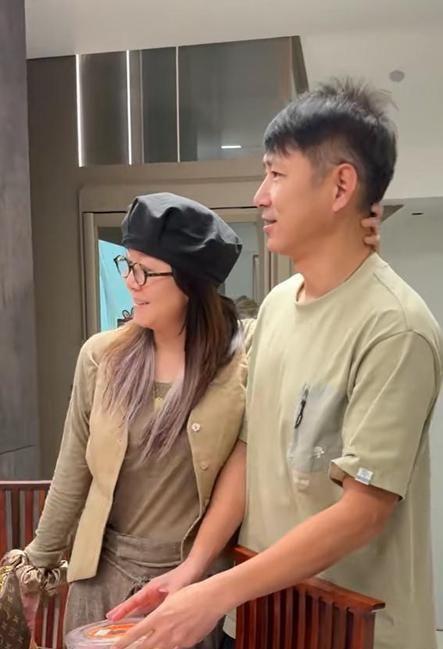46岁演员王一楠住上海大别墅晚10点后才用洗衣机只为半价电费(图32)