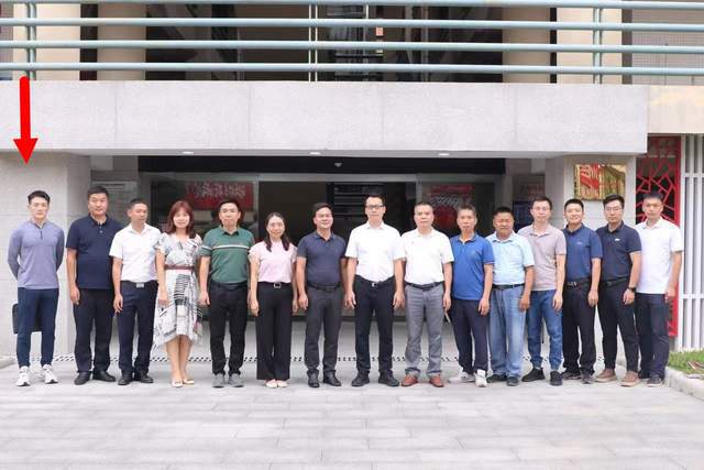 张馨予老公何捷转业广州大学保卫处工作照曝光校方回应了(图5)