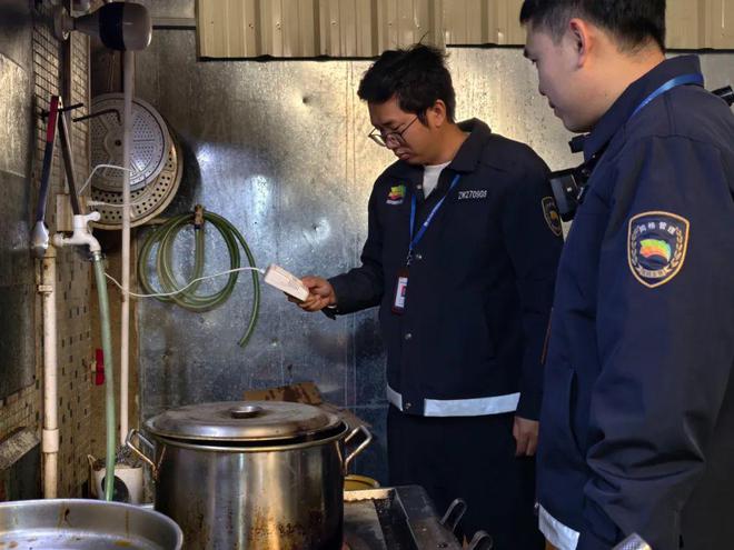 网格员开展岁末年初安全检查(图3)