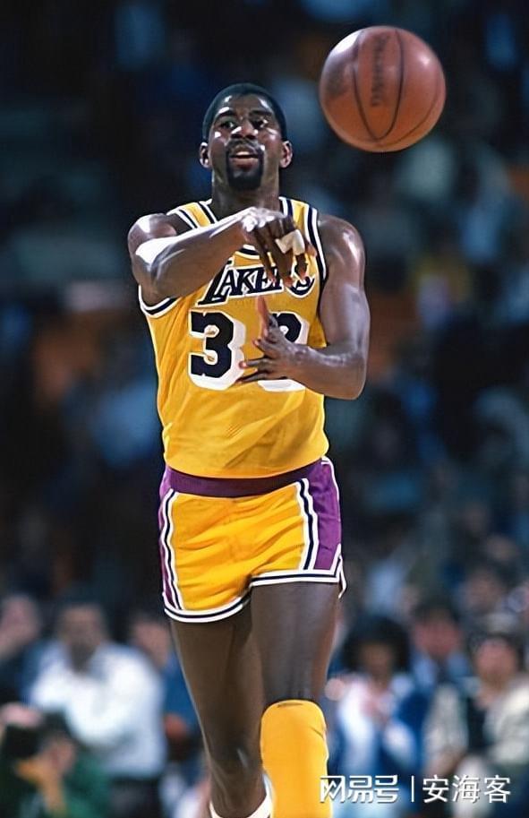 单场15+得分10+篮板15+助攻抢断有多难仅有10人13次达成(图4)