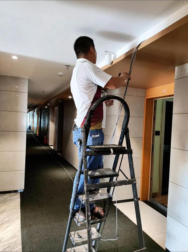 今日生效！自家门口安装摄像头可能犯法快看看你家安的合理吗(图12)