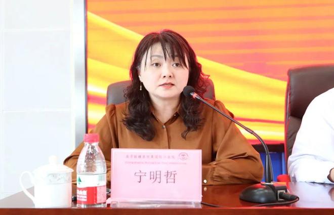 是她！仪征医院换了新院长！(图2)