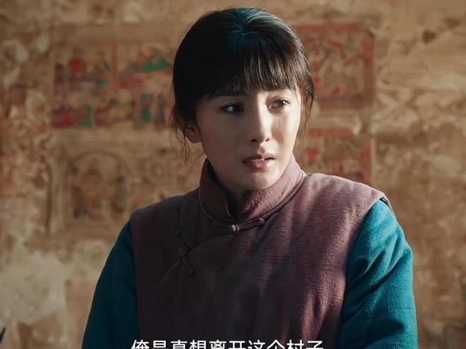 杨幂转型种地剧遭嘲精致妆容磨皮出戏想复制赵丽颖有点难？(图2)